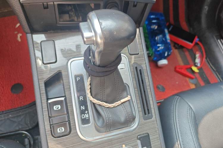 Used Haval H6 Coupe 2016 Blue Label 1.5T Automatic Two-Wheel Drive Urban Model Gear Lever