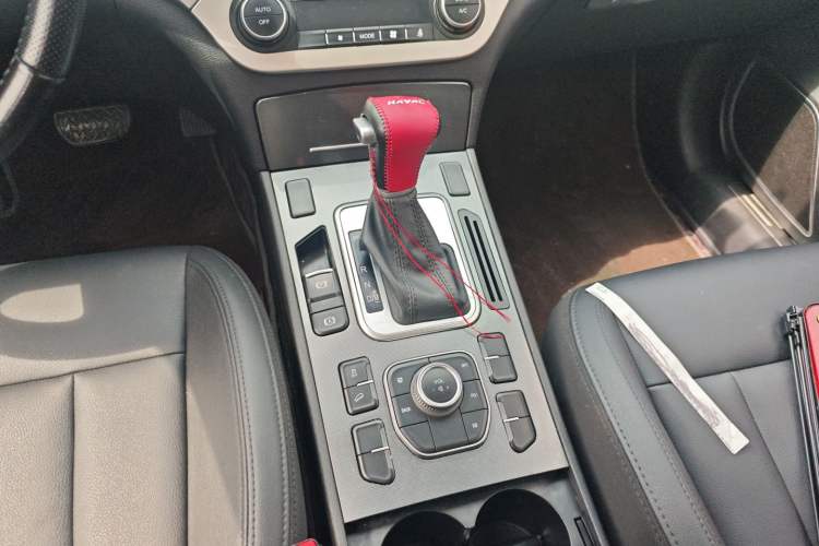 Used Haval H6 Coupe 2016 Blue Label 1.5T Automatic Two-Wheel Drive Urban Model Gear Lever