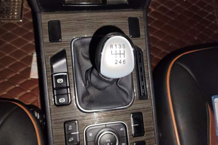 Used Haval H6 Coupe 2016 Blue Label 1.5T Manual Two-Wheel Drive Urban Model