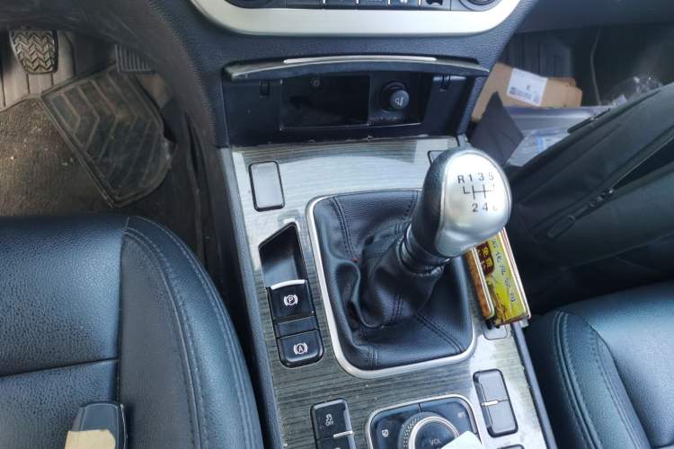 Used Haval H6 Coupe 2016 Blue Label 1.5T Manual Two-Wheel Drive Urban Model Gear Lever