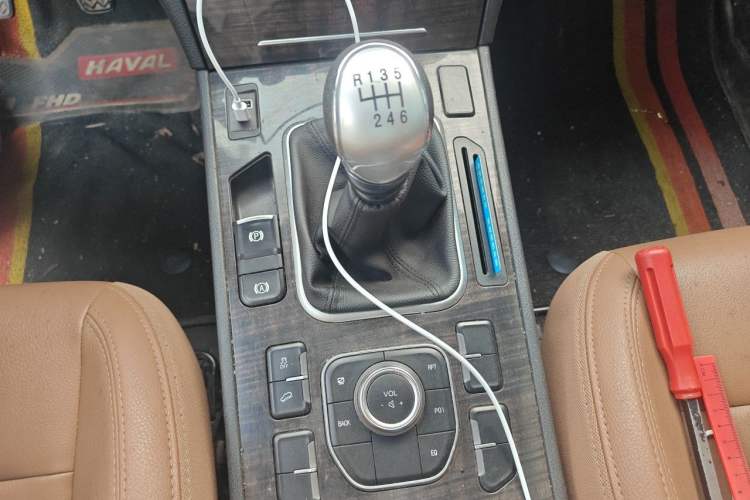 Used Haval H6 Coupe 2016 Blue Label 1.5T Manual Two-Wheel Drive Urban Model Gear Lever