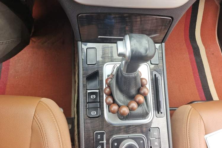 Used Haval H6 Coupe 2016 Blue Label 1.5T Automatic Two-Wheel Drive Elite Model Gear Lever