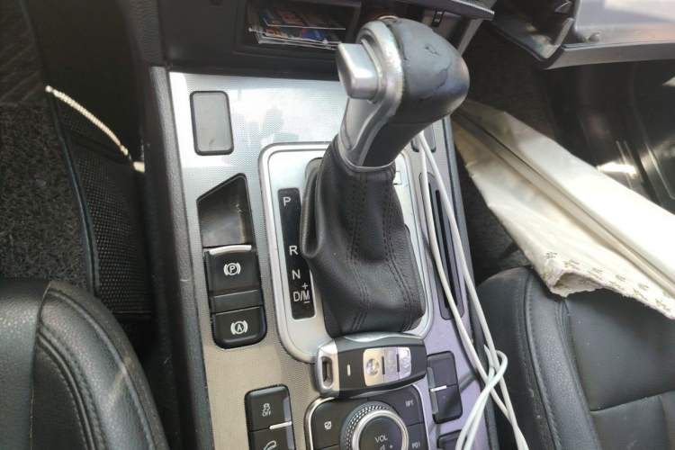 Used Haval H6 Coupe 2016 Blue Label 1.5T Automatic Two-Wheel Drive Urban Model Gear Lever