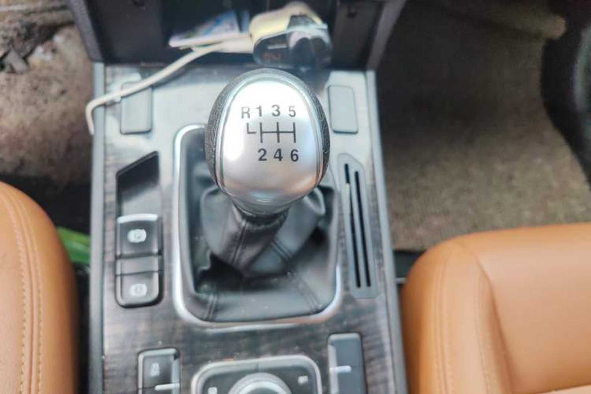 Used Haval H6 Coupe 2016 Blue Label 1.5T Manual Two-Wheel Drive Urban Model Gear Lever