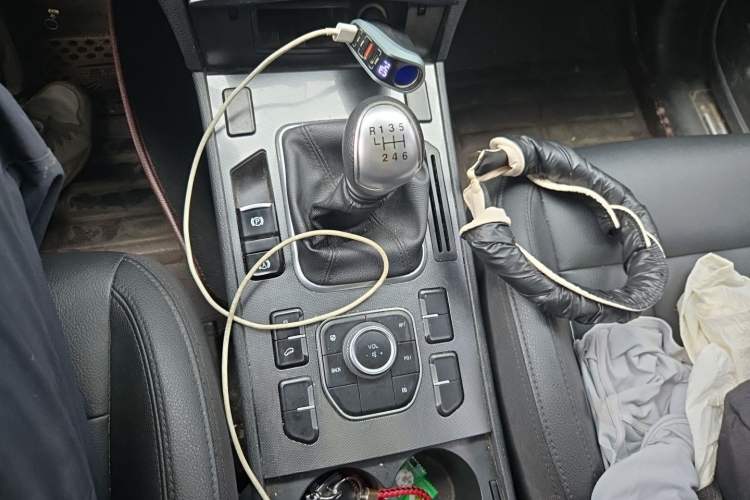 Used Haval H6 Coupe 2016 Blue Label 1.5T Manual Two-Wheel Drive Urban Model Gear Lever