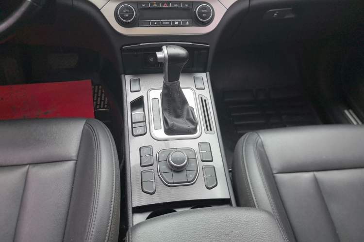 Used Haval H6 Coupe 2016 Blue Label 1.5T Automatic Two-Wheel Drive Urban Model Gear Lever