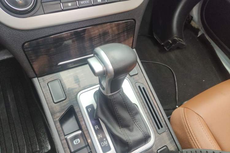 Used Haval H6 Coupe 2016 Blue Label 1.5T Automatic Two-Wheel Drive Urban Model Gear Lever
