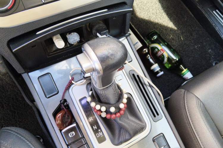 Used Haval H6 Coupe 2016 Blue Label 1.5T Automatic Two-Wheel Drive Urban Model Gear Lever