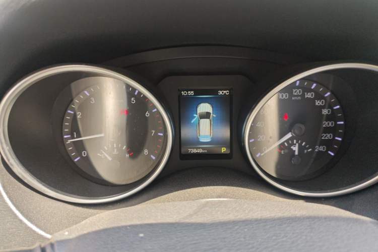 Used Haval H6 Coupe 2016 Blue Label 1.5T Automatic Two-Wheel Drive Elite Model Instrument Cluster