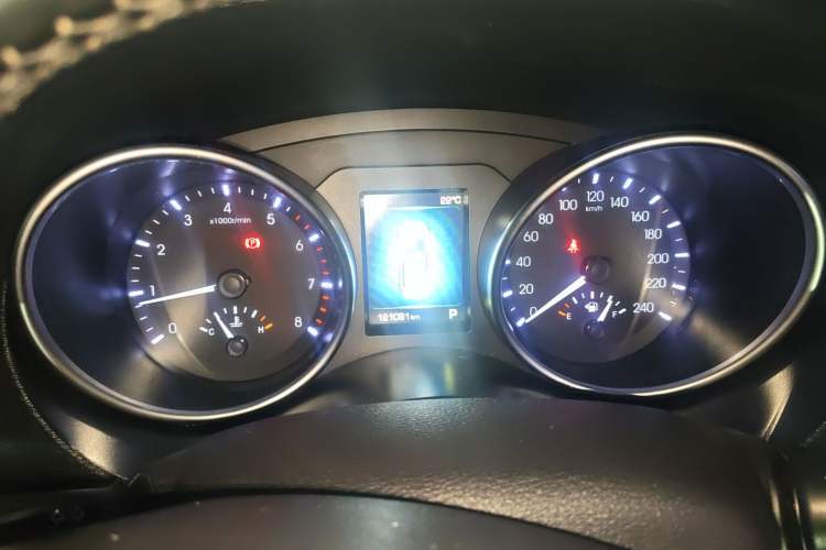 Used Haval H6 Coupe 2016 Blue Label 1.5T Automatic Two-Wheel Drive Urban Model Instrument Cluster