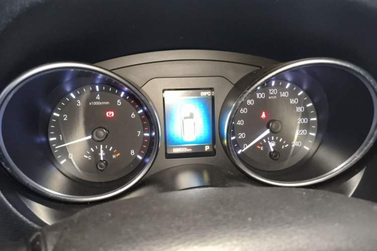 Used Haval H6 Coupe 2016 Blue Label 1.5T Automatic Two-Wheel Drive Elite Model Instrument Cluster