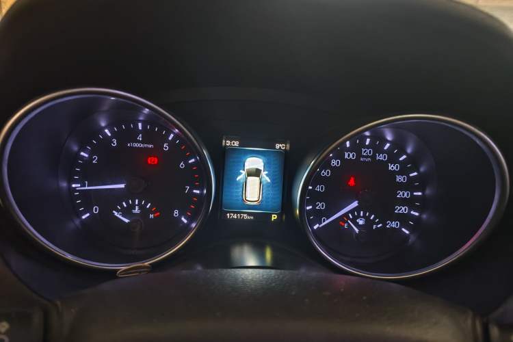 Used Haval H6 Coupe 2016 Blue Label 1.5T Automatic Two-Wheel Drive Elite Model Instrument Cluster