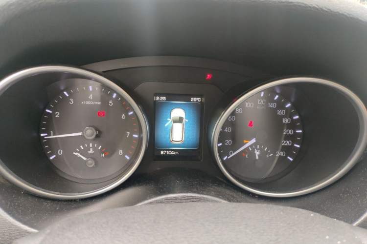 Used Haval H6 Coupe 2016 Blue Label 1.5T Manual Two-Wheel Drive Elite Model Instrument Cluster
