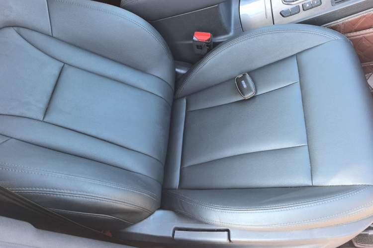 Used Haval H6 Coupe 2016 Blue Label 1.5T Manual Two-Wheel Drive Elite Model Interior 1