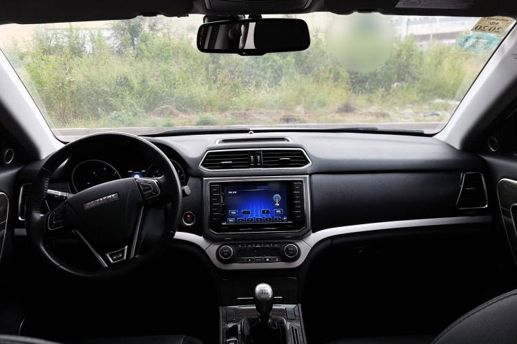 Used Haval H6 Coupe 2016 Blue-Label Diesel 2.0T Manual Two-Wheel Drive Elite Model China IV Standard Interior 4