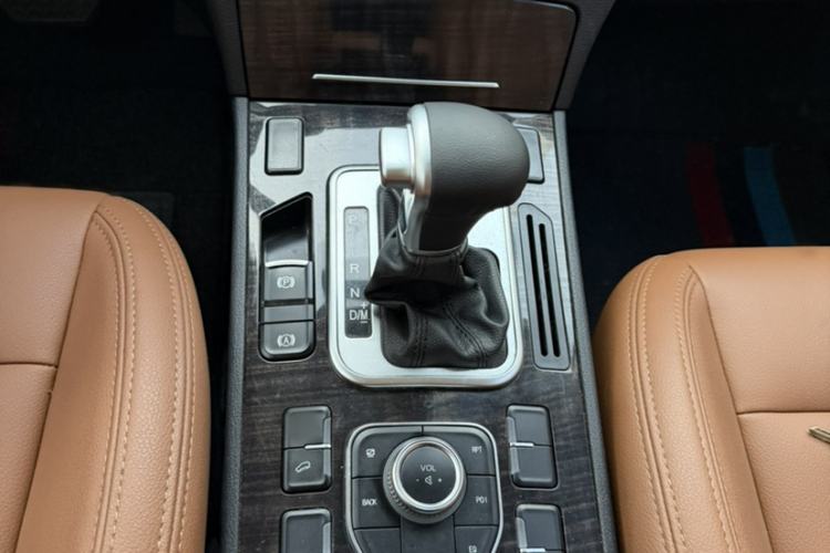 Used Haval H6 Coupe 2016 Blue Label 1.5T Automatic Two-Wheel Drive Urban Model Interior 5