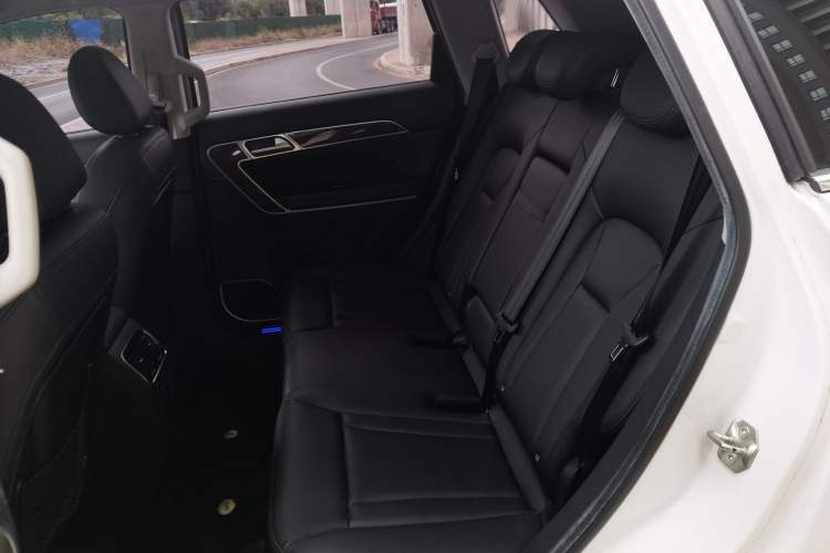 Used Haval H6 Coupe 2016 Blue-Label Diesel 2.0T Manual Two-Wheel Drive Elite Model China IV Standard Interior 8