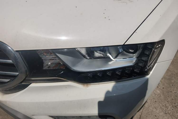 Used Haval H6 Coupe 2016 Blue Label 1.5T Automatic Two-Wheel Drive Urban Model Left Front Headlight