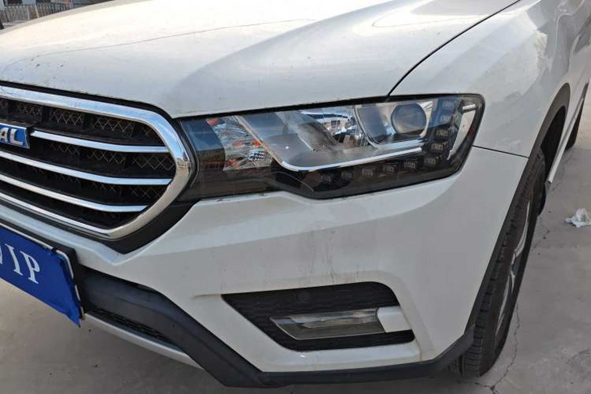 Used Haval H6 Coupe 2016 Blue Label 1.5T Automatic Two-Wheel Drive Urban Model Left Front Headlight