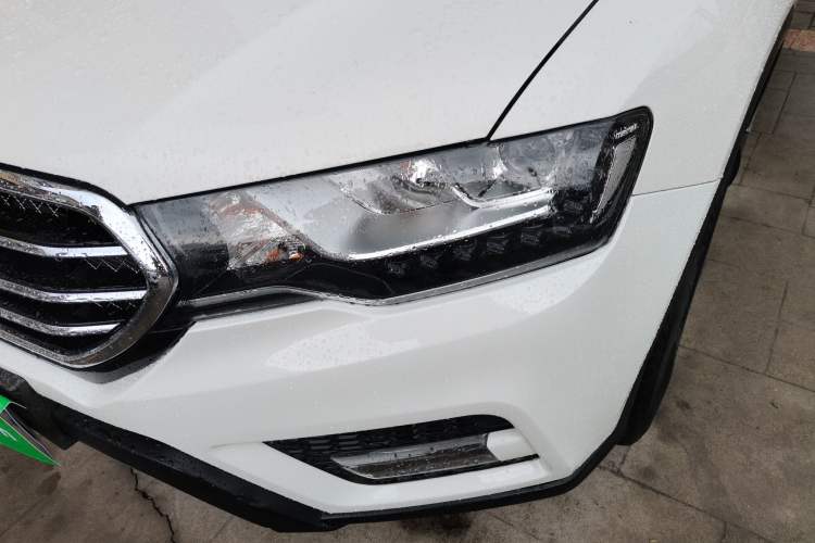 Used Haval H6 Coupe 2016 Blue Label 1.5T Automatic Two-Wheel Drive Urban Model Left Front Headlight