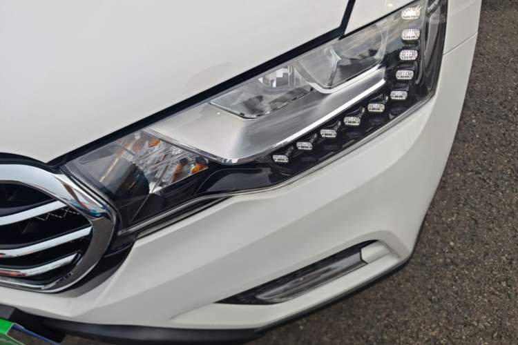 Used Haval H6 Coupe 2016 Blue Label 1.5T Automatic Two-Wheel Drive Urban Model Left Front Headlight