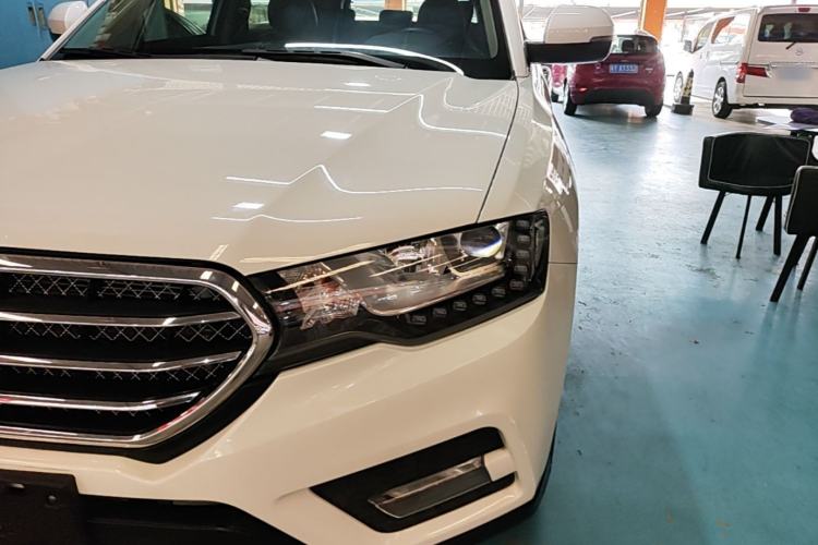 Used Haval H6 Coupe 2016 Blue Label 1.5T Automatic Two-Wheel Drive Urban Model Left Front Headlight