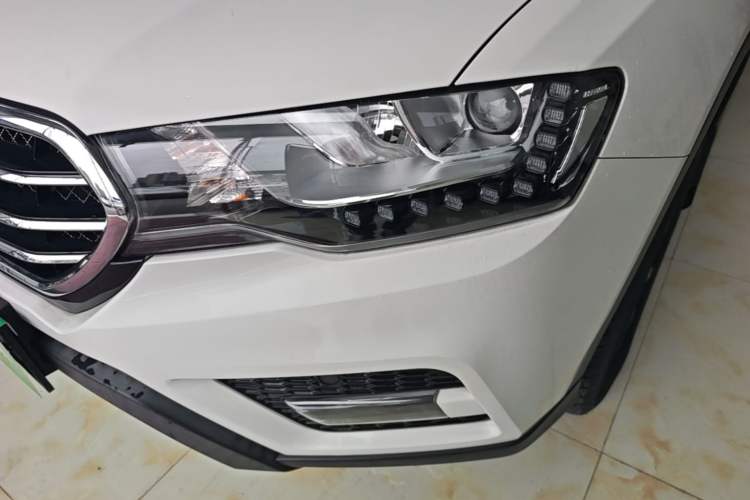 Used Haval H6 Coupe 2016 Blue Label 1.5T Manual Two-Wheel Drive Urban Model Left Front Headlight