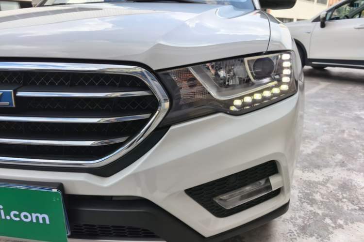 Used Haval H6 Coupe 2016 Blue Label 1.5T Automatic Two-Wheel Drive Urban Model Left Front Headlight