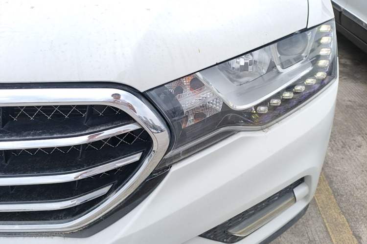 Used Haval H6 Coupe 2016 Blue Label 1.5T Automatic Two-Wheel Drive Elite Model Left Front Headlight