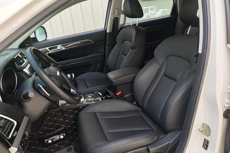 Used Haval H6 Coupe 2016 Blue Label 1.5T Automatic Two-Wheel Drive Urban Model Left Front Seat