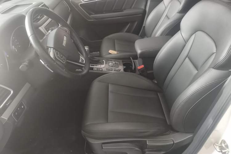 Used Haval H6 Coupe 2016 Blue Label 1.5T Automatic Two-Wheel Drive Urban Model Left Front Seat