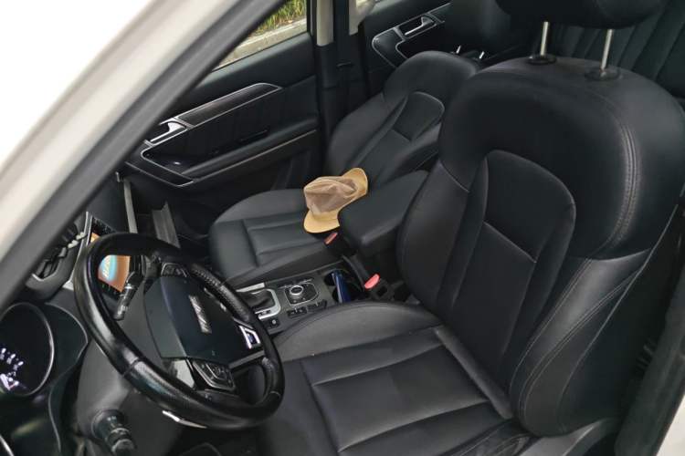 Used Haval H6 Coupe 2016 Blue Label 1.5T Automatic Two-Wheel Drive Urban Model Left Front Seat
