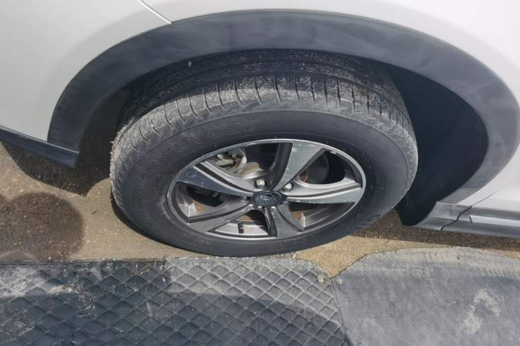 Used Haval H6 Coupe 2016 Blue Label 1.5T Automatic Two-Wheel Drive Urban Model Left Front Wheel Hub