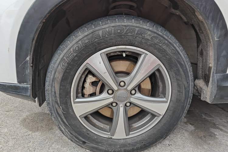 Used Haval H6 Coupe 2016 Blue Label 1.5T Automatic Two-Wheel Drive Urban Model Left Front Wheel Hub