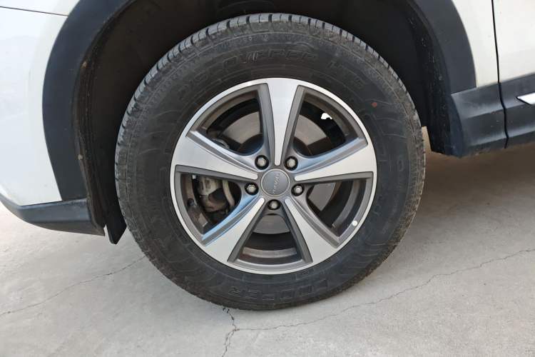 Used Haval H6 Coupe 2016 Blue Label 1.5T Automatic Two-Wheel Drive Urban Model Left Front Wheel Hub
