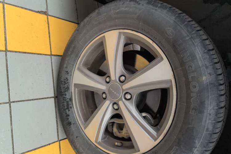 Used Haval H6 Coupe 2016 Blue Label 1.5T Automatic Two-Wheel Drive Urban Model Left Front Wheel Hub