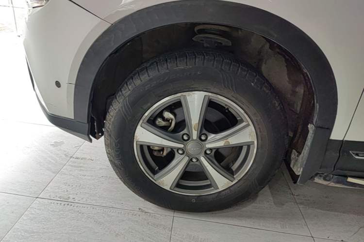 Used Haval H6 Coupe 2016 Blue Label 1.5T Automatic Two-Wheel Drive Elite Model Left Front Wheel Hub