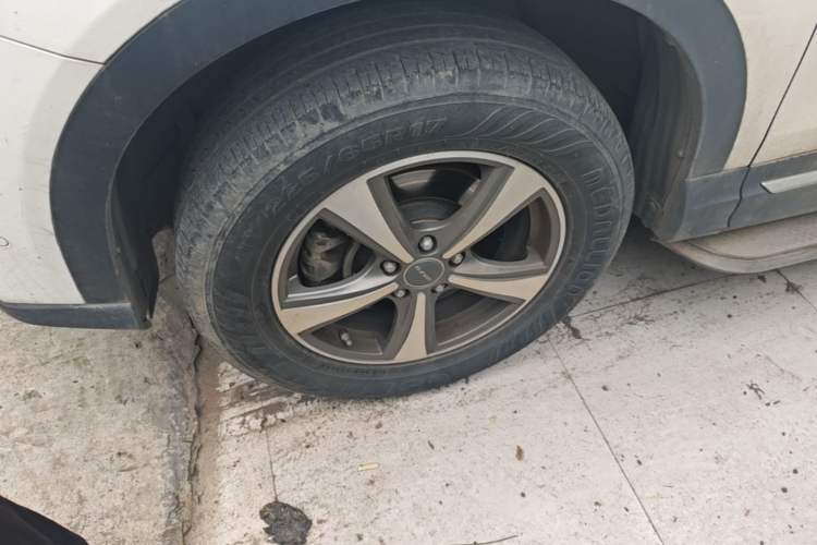 Used Haval H6 Coupe 2016 Blue Label 1.5T Automatic Two-Wheel Drive Elite Model Left Front Wheel Hub