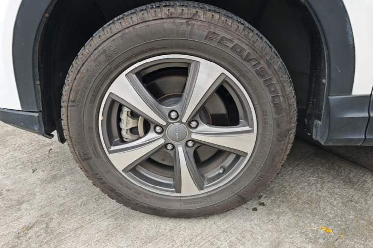 Used Haval H6 Coupe 2016 Blue Label 1.5T Automatic Two-Wheel Drive Urban Model Left Front Wheel Hub