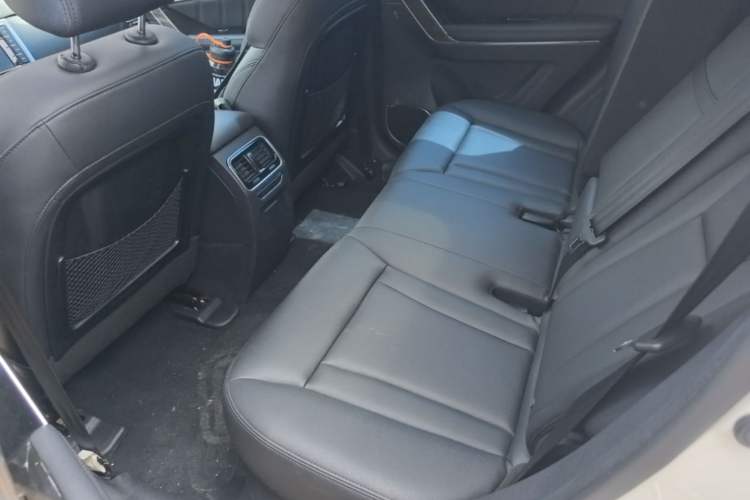Used Haval H6 Coupe 2016 Blue Label 1.5T Automatic Two-Wheel Drive Urban Model Left Rear Seat