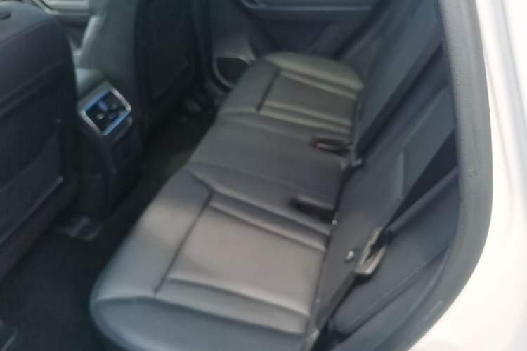 Used Haval H6 Coupe 2016 Blue Label 1.5T Automatic Two-Wheel Drive Urban Model Left Rear Seat