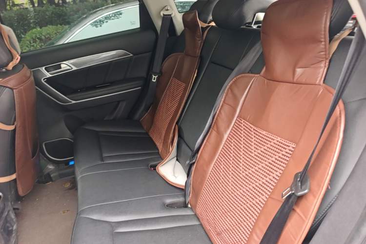 Used Haval H6 Coupe 2016 Blue Label 1.5T Automatic Two-Wheel Drive Elite Model Left Rear Seat
