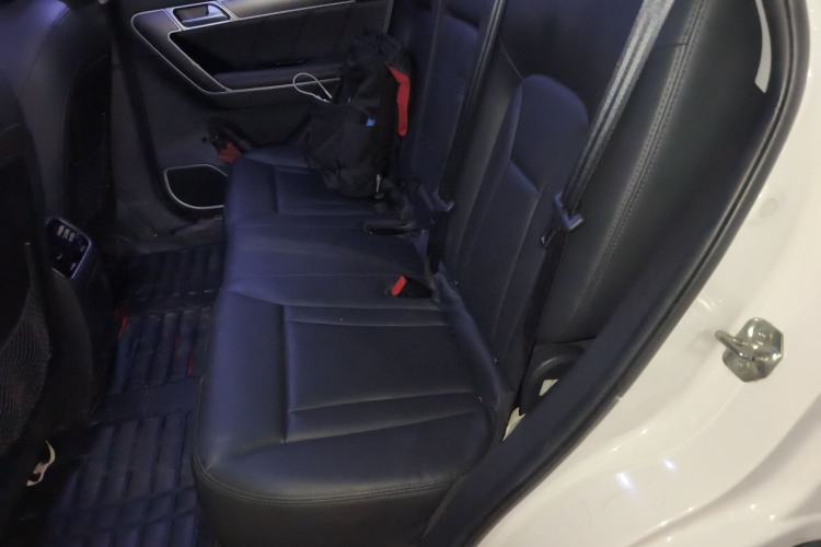Used Haval H6 Coupe 2016 Blue Label 1.5T Automatic Two-Wheel Drive Urban Model Left Rear Seat