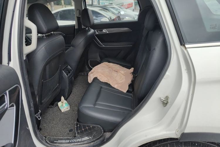 Used Haval H6 Coupe 2016 Blue Label 1.5T Manual Two-Wheel Drive Urban Model Left Rear Seat