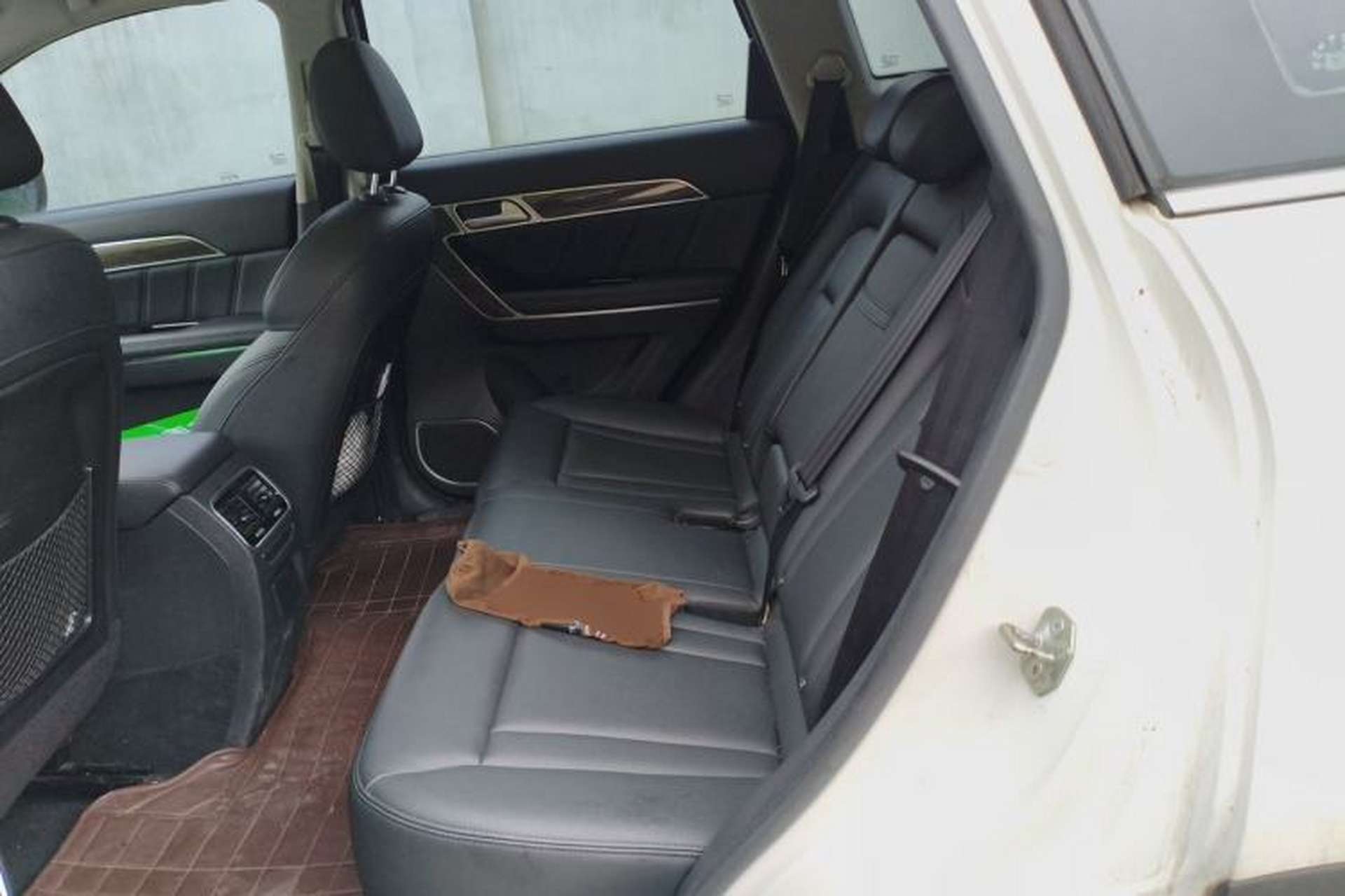 Used Haval H6 Coupe 2016 Blue Label 1.5T Automatic Two-Wheel Drive Urban Model Left Rear Seat