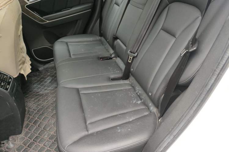 Used Haval H6 Coupe 2016 Blue Label 1.5T Manual Two-Wheel Drive Urban Model Left Rear Seat