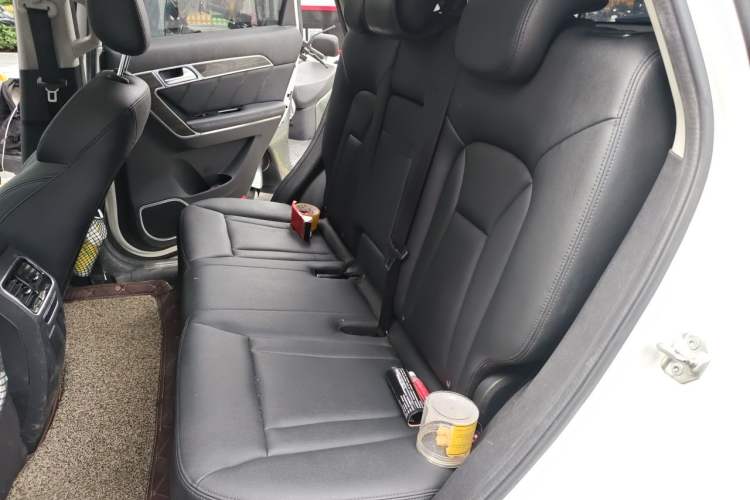 Used Haval H6 Coupe 2016 Blue Label 1.5T Automatic Two-Wheel Drive Urban Model Left Rear Seat