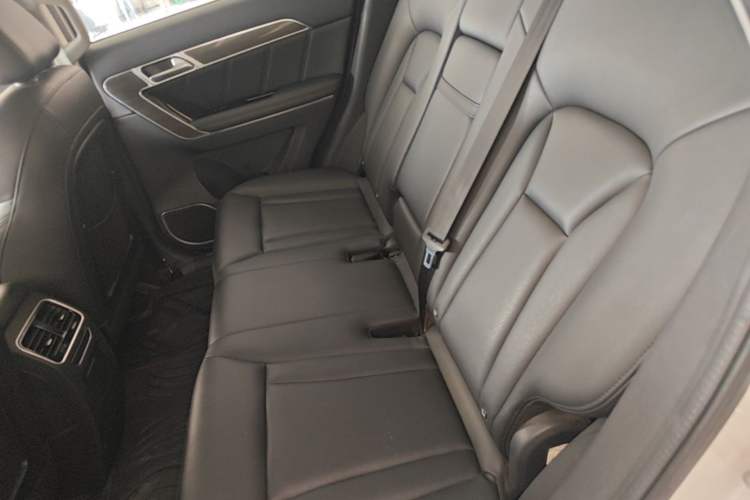 Used Haval H6 Coupe 2016 Blue Label 1.5T Automatic Two-Wheel Drive Urban Model Left Rear Seat