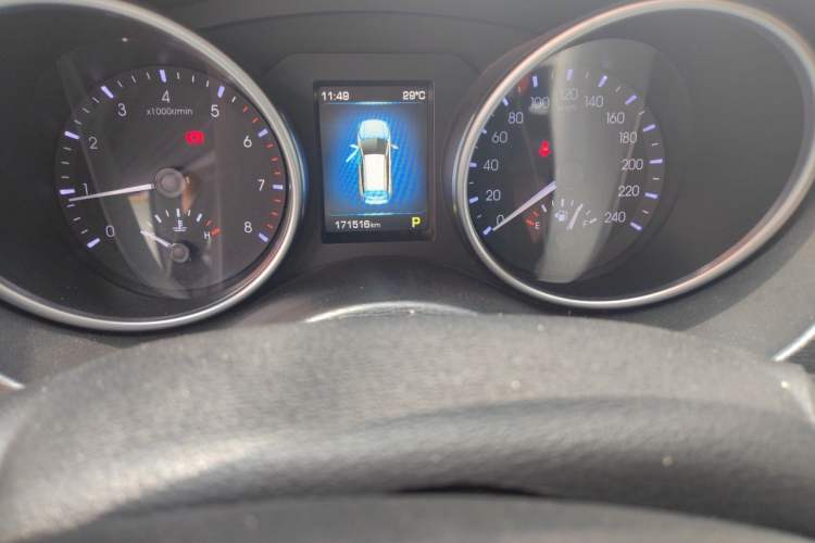Used Haval H6 Coupe 2016 Blue Label 1.5T Automatic Two-Wheel Drive Elite Model Odometer Close Up