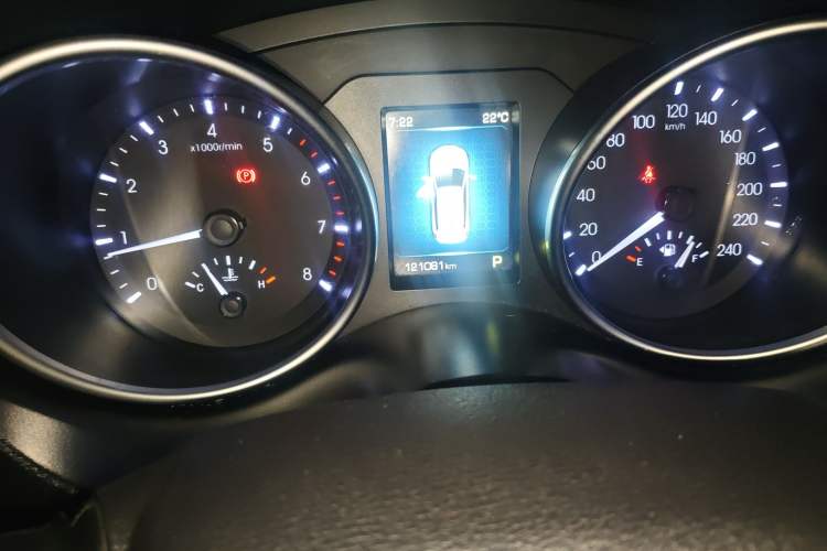 Used Haval H6 Coupe 2016 Blue Label 1.5T Automatic Two-Wheel Drive Urban Model Odometer Close Up